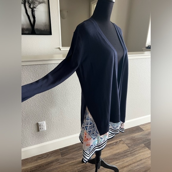 Chico’s Open Front Knit Cardigan With Contrasting Waterfall Details- Size 2 (L) - Picture 2 of 5